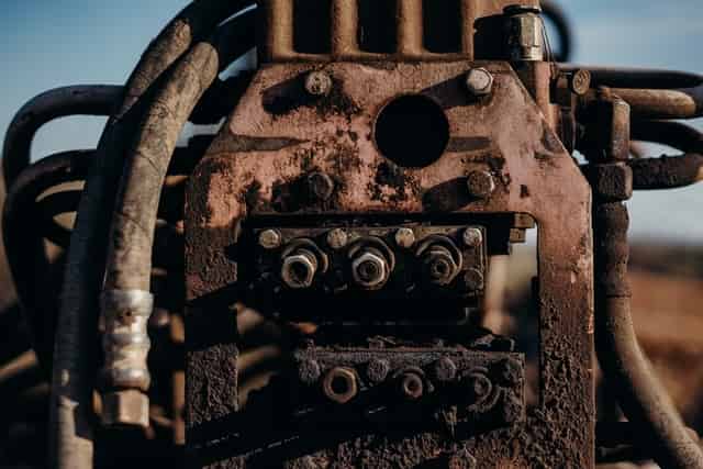 Picture of a rusty old engine for scrap in riverside, ca